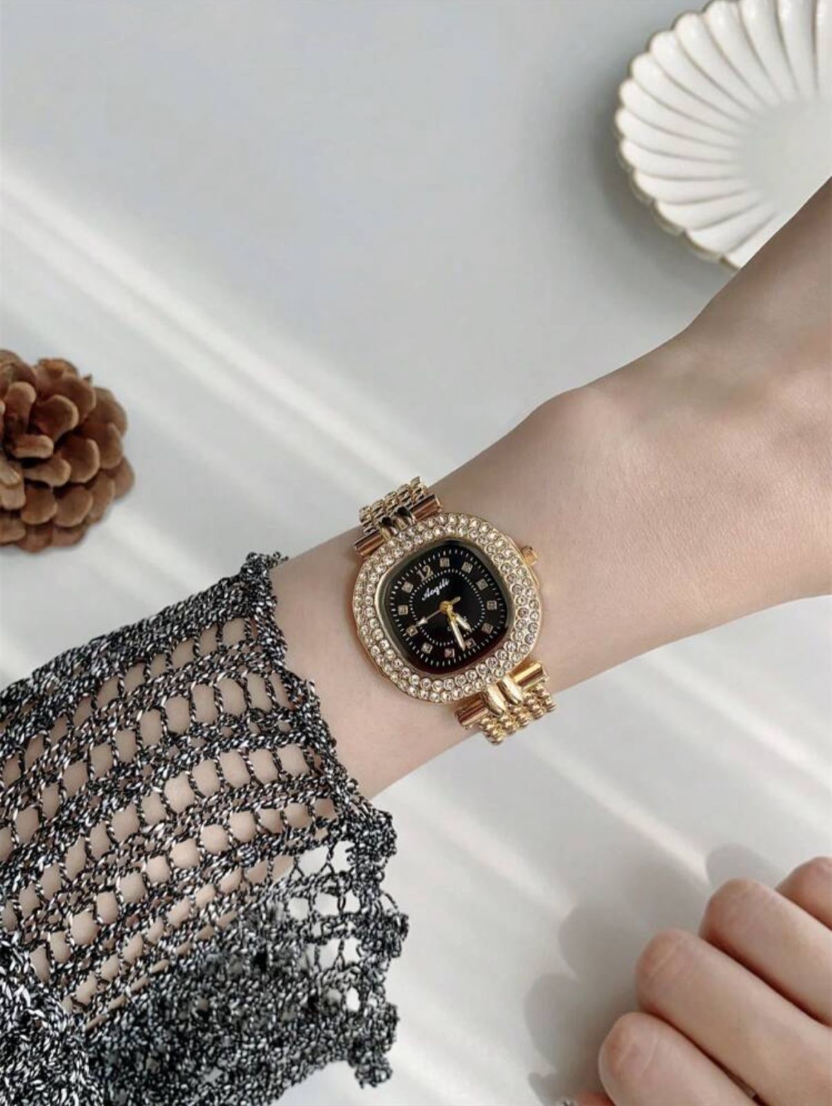 Luxury Rhinestone dial Watch for Women